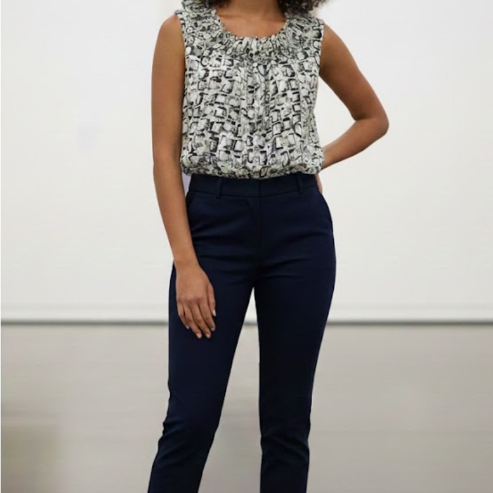 Sioni Monochrome Patterned Sleeveless‎ Top size L Preowned